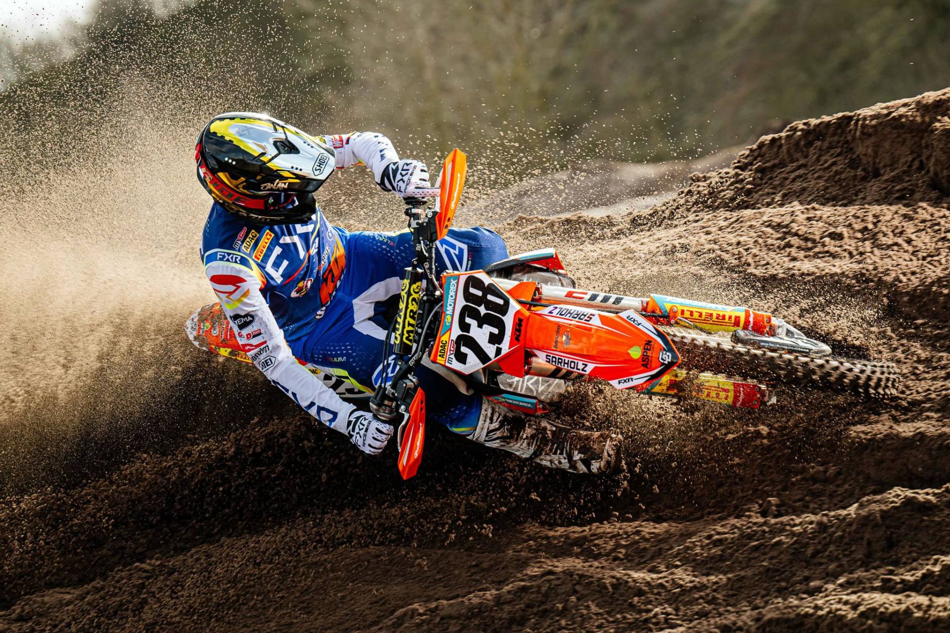 Motorsport im ADAC Nordrhein, Motocross Rennen, Action auf der Rennstrecke.